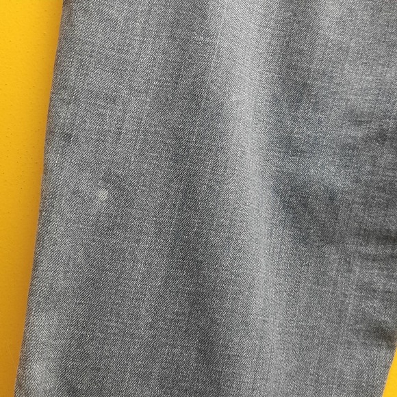 Vintage Levi's 515 Capri Faded and Whiskering Blue Jean 32" x 22" - Picture 8 of 11